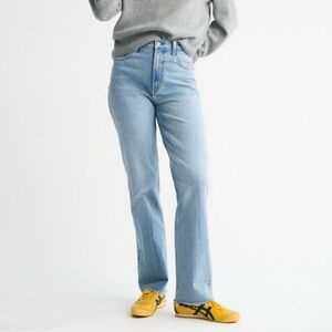 Abercrombie & Fitch Light Blue Women’s ultra high rise 90’s straight leg jeans